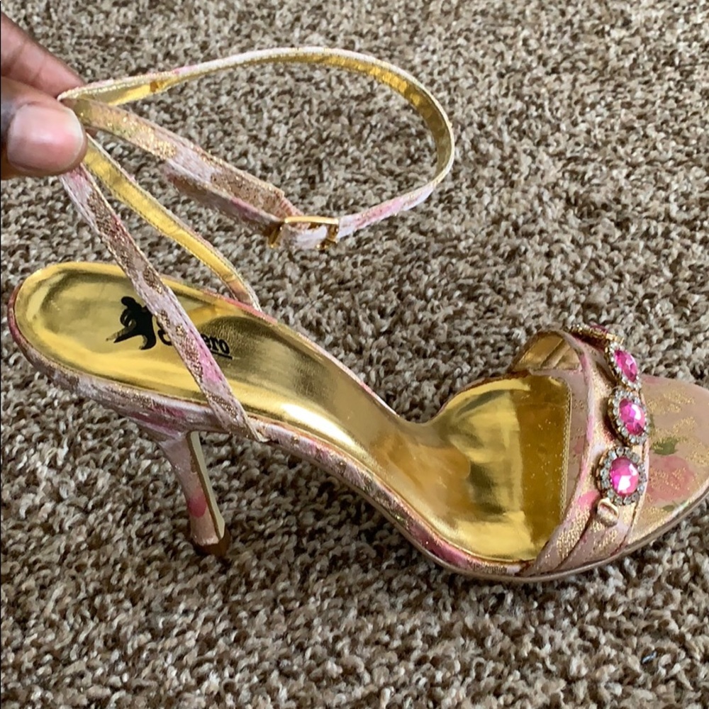 Pink sandal - Picture 3 of 4